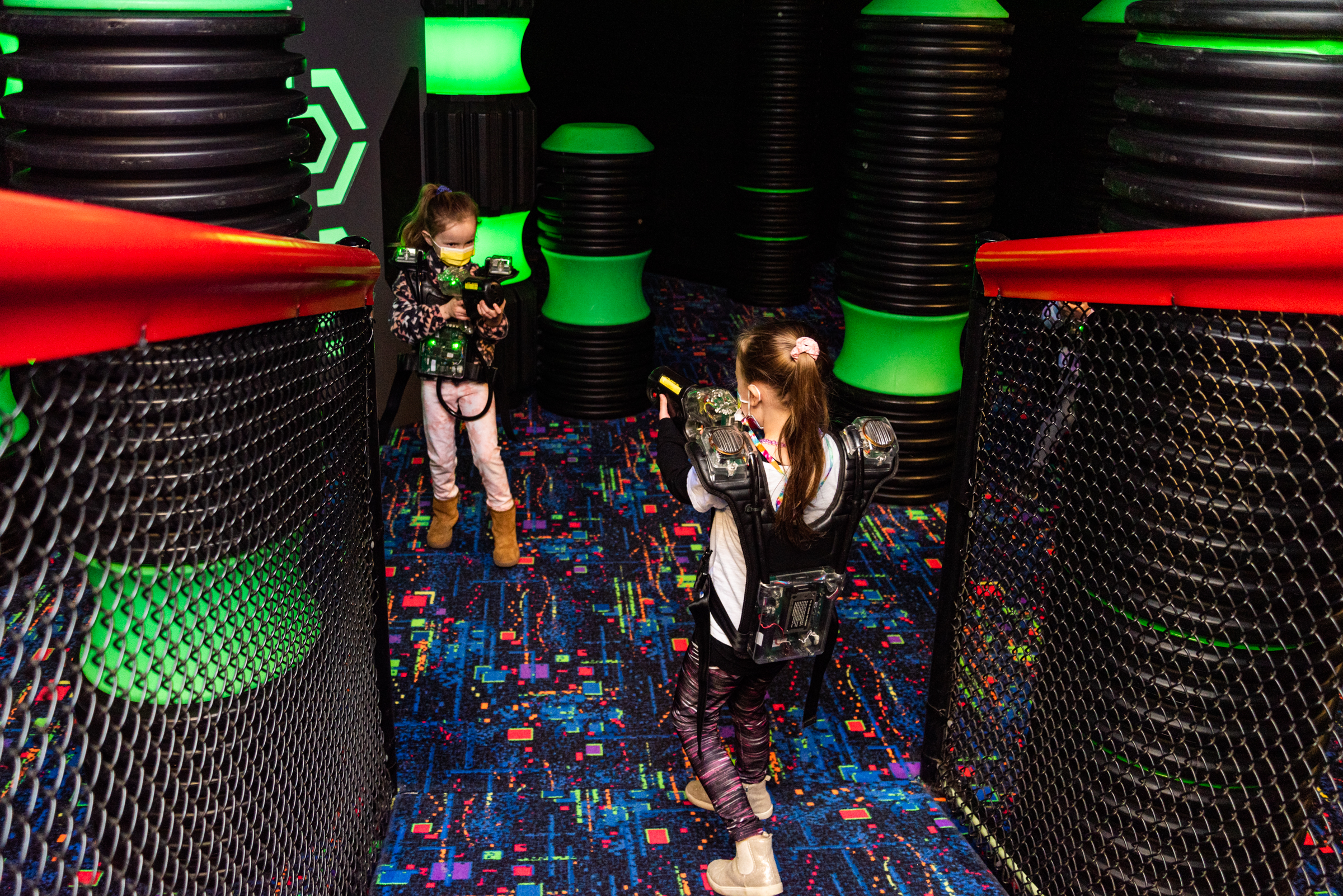 Foto-Location-Shockers-Lasertag-Neon -  Magazin